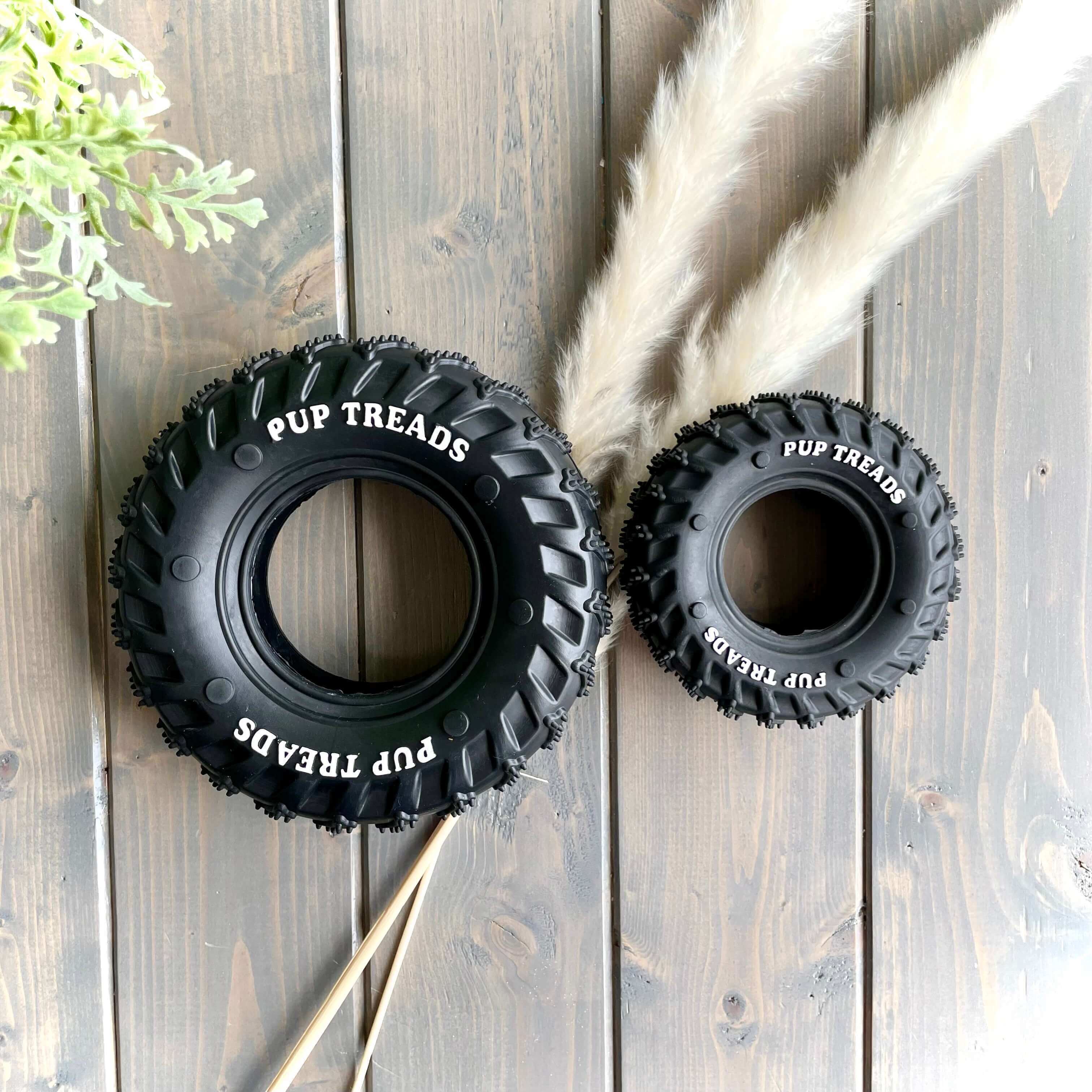 Dog Toy Treat Dispenser Dog Tire Feeder